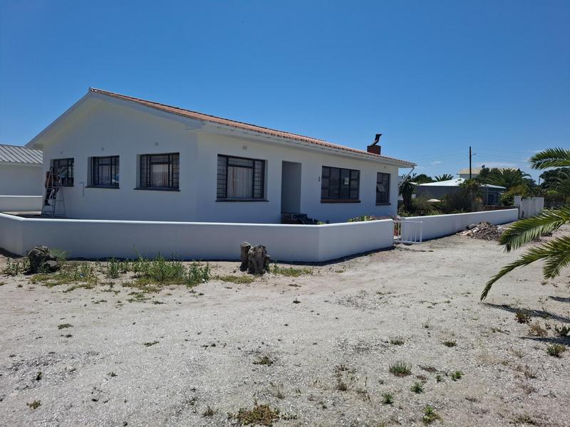 To Let 4 Bedroom Property for Rent in Dwarskersbos Western Cape